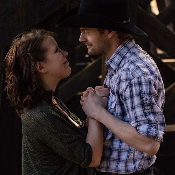 Meet your Posher, Emma - Picture 1 of 1